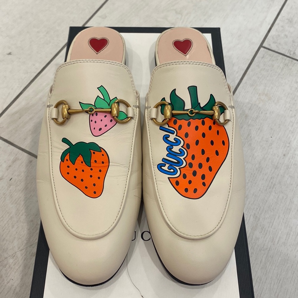 Gucci Leather Princetown Strawberry Mules